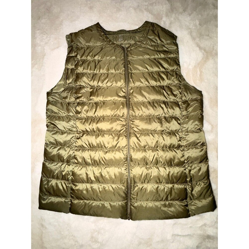 Uniqlo Vest Womens XL Green Quilted Down Lightweight Water Repellent Puffer
